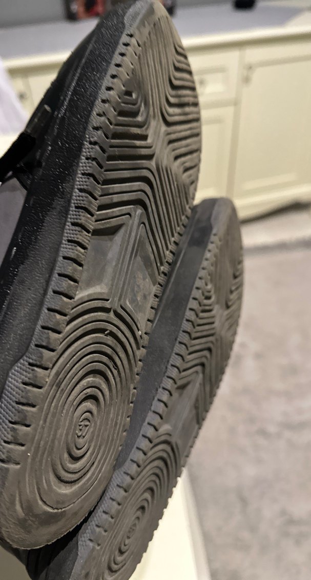 Siyah ve Gri Erkek Spor Ayakkabı Bağcıklı - Görsel 3