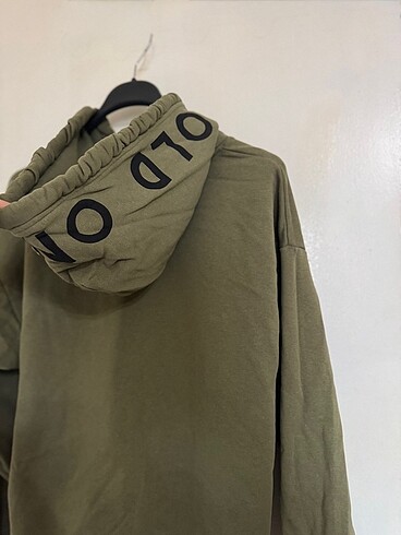 Pull and Bear Sweatshirt kapüşonlu
