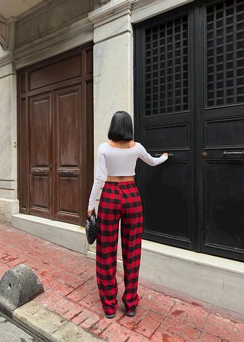İpli Kırmızı Kareli Rahat Kadın Pijama - Görsel 3