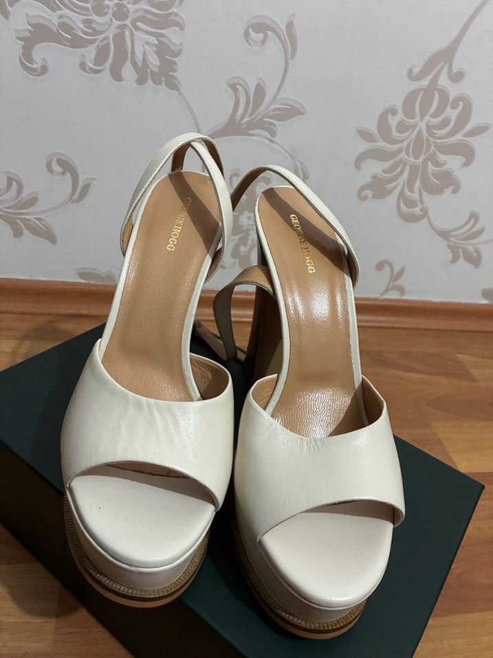 TOPUKLU AYAKKABI - Görsel 3