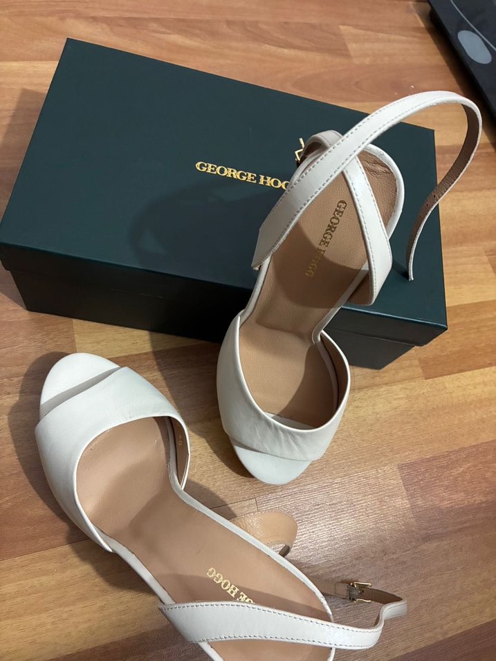 TOPUKLU AYAKKABI - Görsel 2