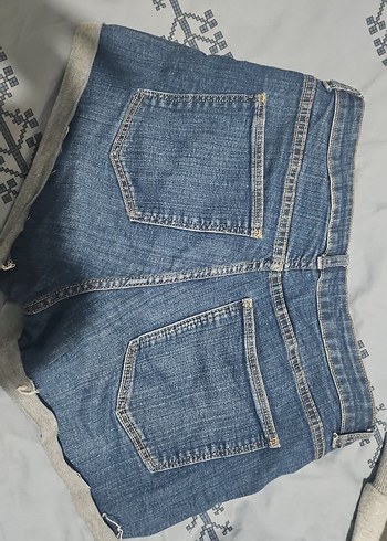 Düğmeli Mavi Rahat Kesim Kadın Kot Şort - Görsel 4