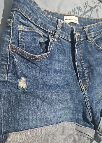 Düğmeli Mavi Rahat Kesim Kadın Kot Şort - Görsel 3