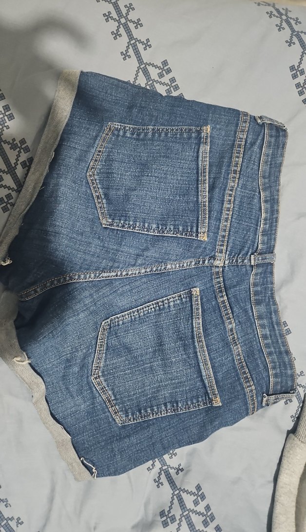 Düğmeli Mavi Rahat Kesim Kadın Kot Şort - Görsel 4