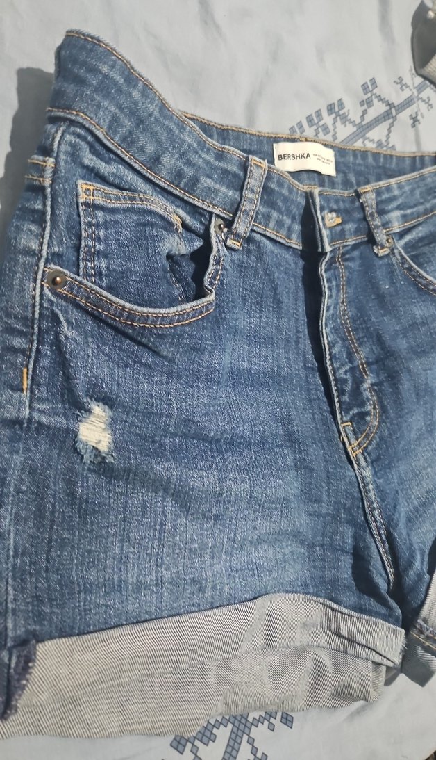 Düğmeli Mavi Rahat Kesim Kadın Kot Şort - Görsel 3