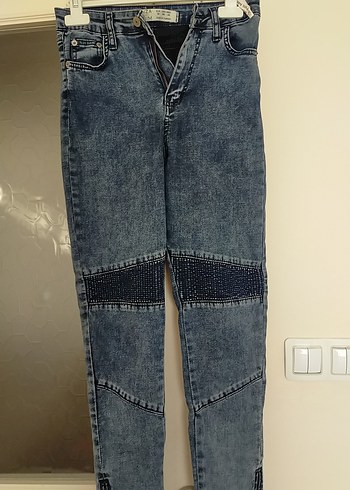 Fermuarlı, Dar Kesim Mavi Denim Kadın Pantolon