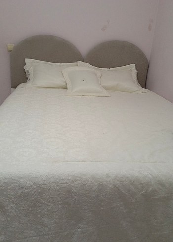 Beyaz Düz Desen Yatak Örtüsü - Görsel 4