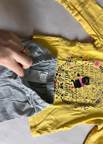 Uzun Kollu Sarı Baskılı Bebek Kız Takımı - Görsel 4