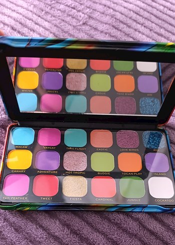 Revolution Çok Renkli Parlak Far Paleti - Görsel 4