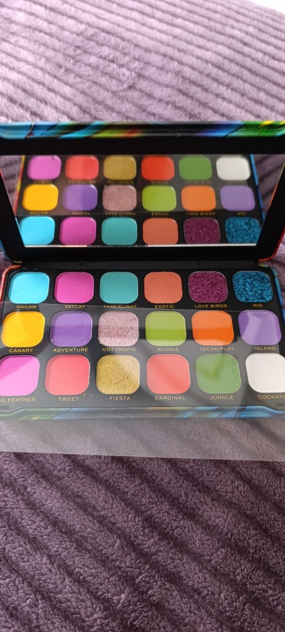 Revolution Çok Renkli Parlak Far Paleti - Görsel 3