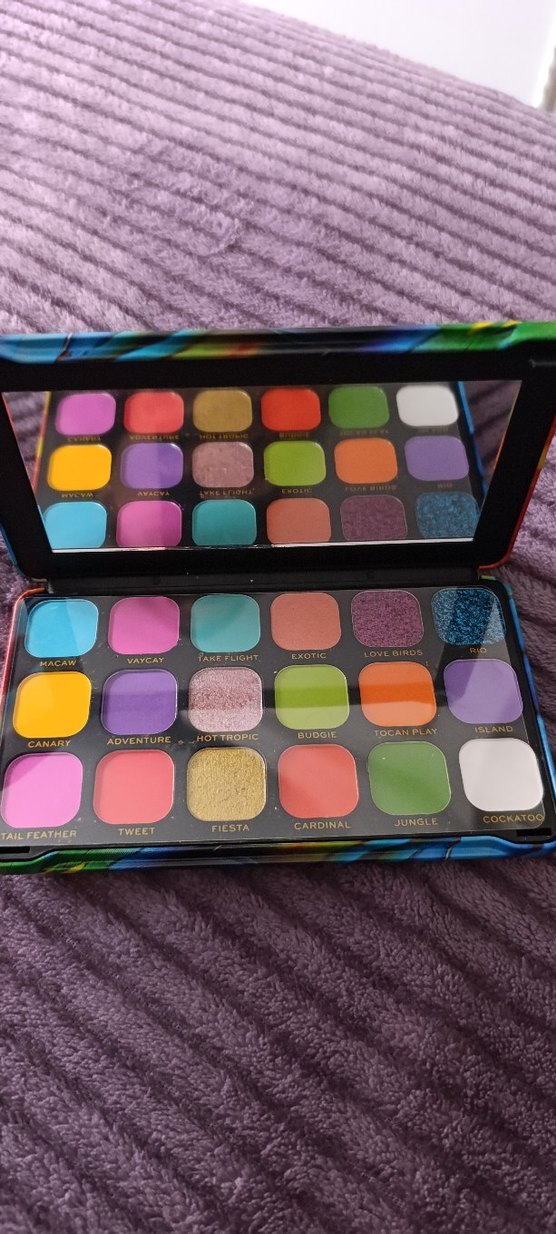 Revolution Çok Renkli Parlak Far Paleti - Görsel 2