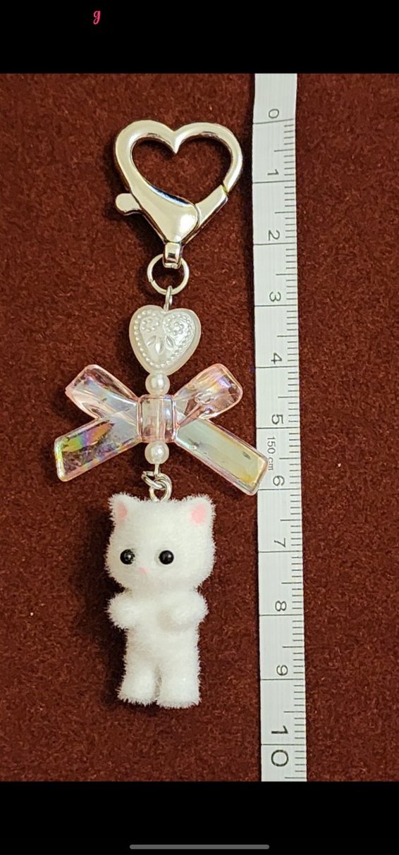 sylvanian families Beyaz Boncuklu Bohem Kadın charm Anahtarlık - Görsel 2