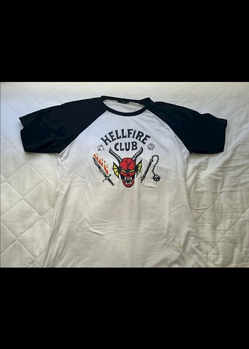Diğer Stranger things helfire club tshirt