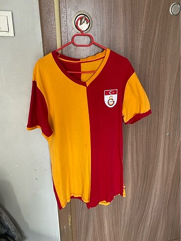 Metin Oktay L beden