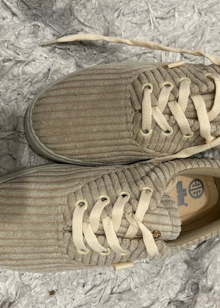 Elle spor ayakkabı - Görsel 2