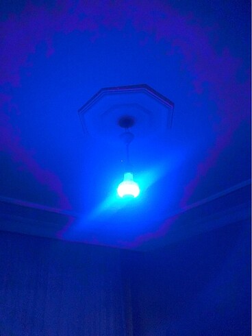  Beden beyaz Renk Kumandalı bluetooth hoparlör led ampul