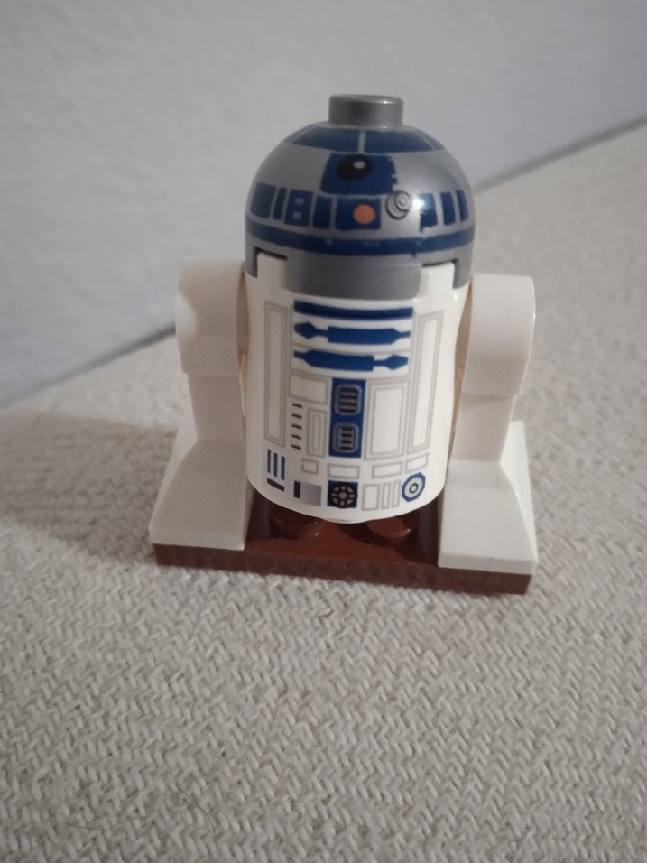 Beyaz Lego R2-D2 Figürü - Görsel 5