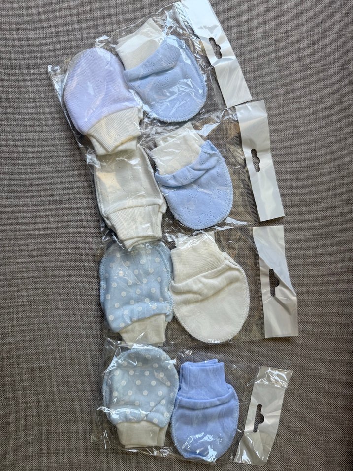 Mavi ve Beyaz Erkek Bebek Eldivenleri Velcro - Görsel 3