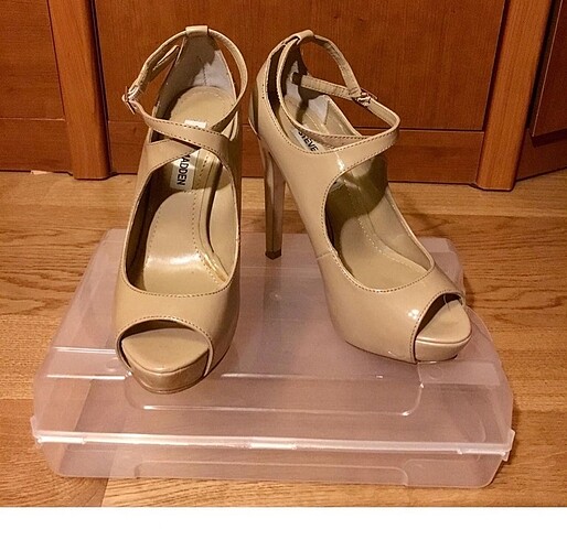 Bej 36 Steve Madden İnce Topuklu