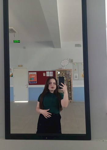s Beden yeşil kısa kollu crop