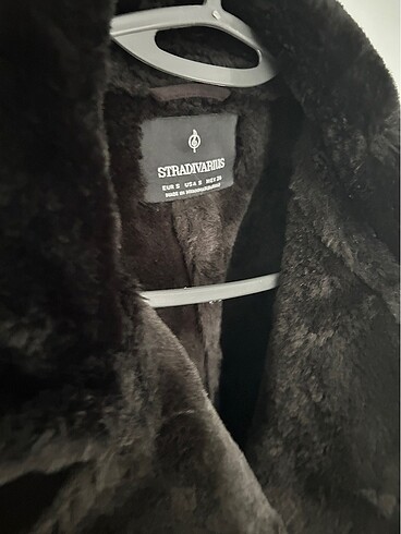 s Beden Stradivarius mont