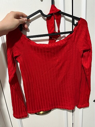H&M omuzları açık bluz