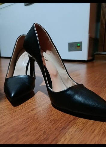 Diğer Stiletto ayakkabı