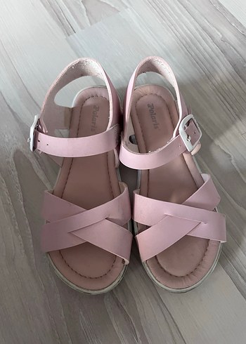 Kız Çocuk Pembe Tokalı Sandalet - Görsel 2