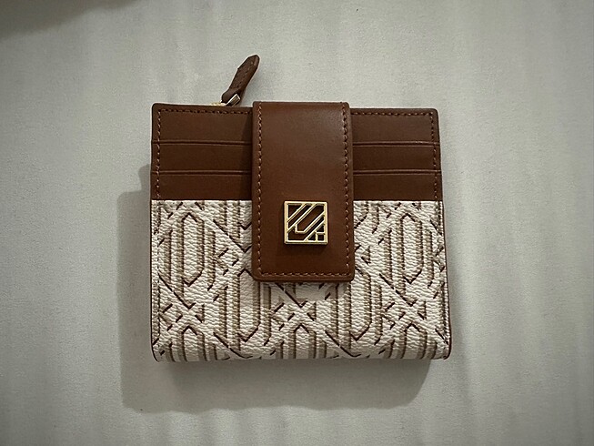İpekyol monogram