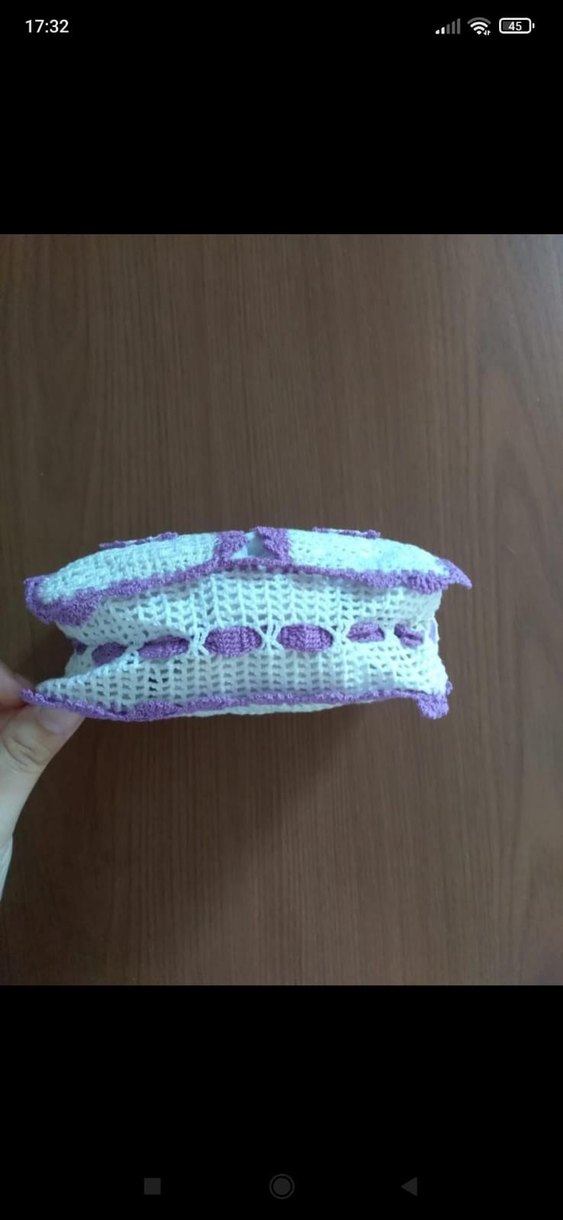 Mor Nakışlı Bebek Önlüğü - Görsel 2