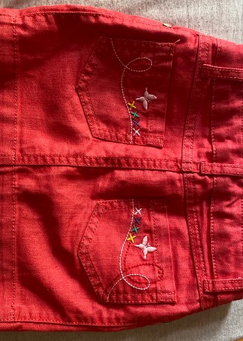 Kız Çocuk Kırmızı Düğmeli Keten Etek - Görsel 2