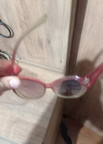 Şeffaf kırmızı vintage kadın güneş gözlüğü - Görsel 2