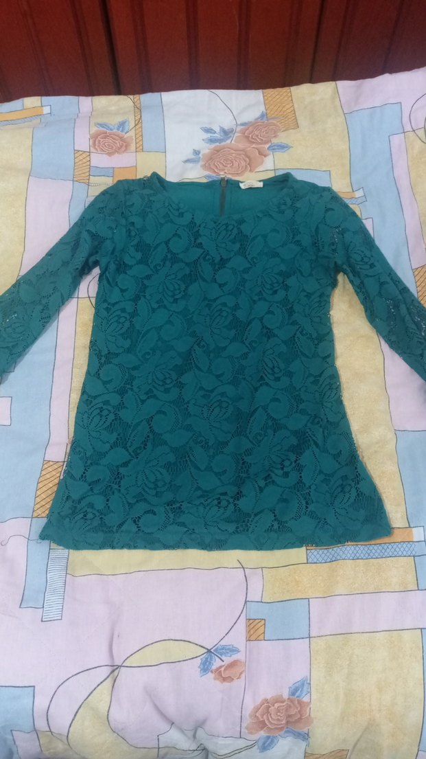 Turkuaz Dantel Detaylı Kadın Triko Bluz - Görsel 2