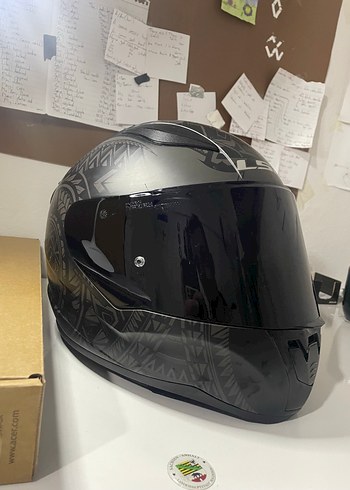 Desenli Siyah Motosiklet Kaskı LS2