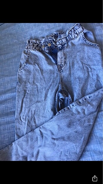 Mom Jeans
