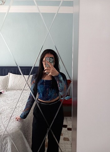 lacivert crop