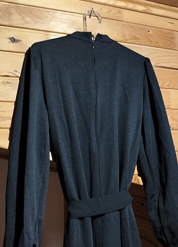 Cepli, kuşaklı, siyah tulum  - Görsel 5