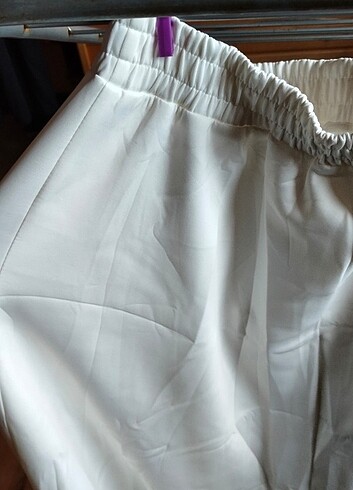 Beyaz etek - Görsel 2
