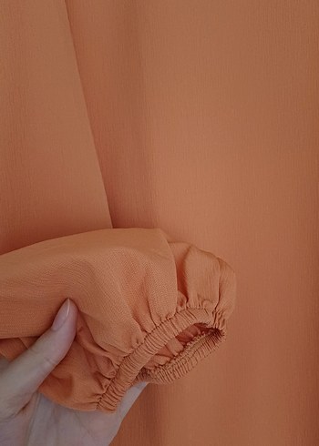 Ceylan Uzun Kollu, Yakalı, Salaş Kesim Turuncu Bluz