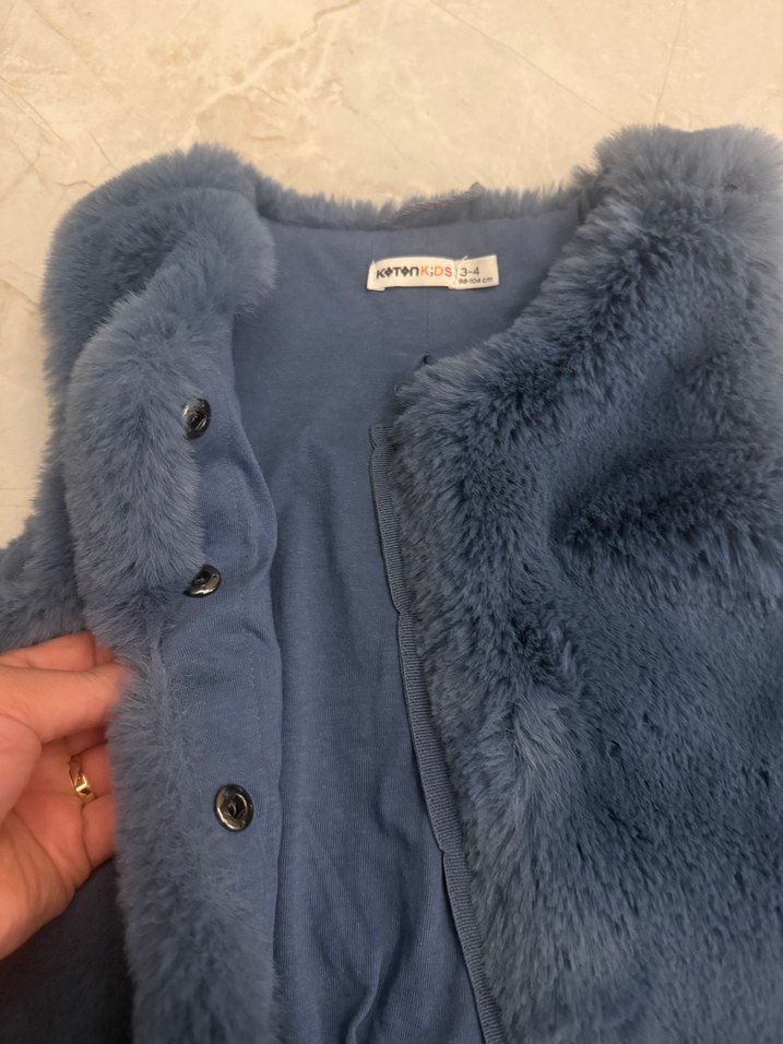 Kız Çocuk Gri Kürklü Kolsuz Yelek - Görsel 3