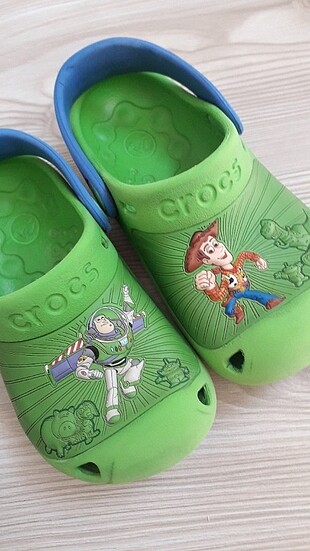 24 Beden yeşil Renk Crocs