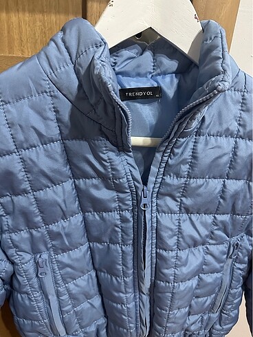 Trendyol & Milla Şişme Crop mont