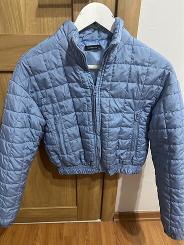 Şişme Crop mont