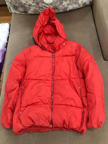 Zara kız çocuk kırmızı mont