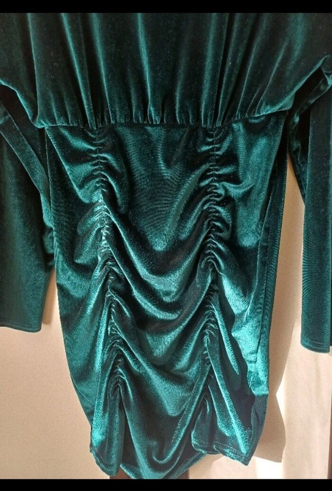 yeşil kadife kısa elbise - Görsel 2