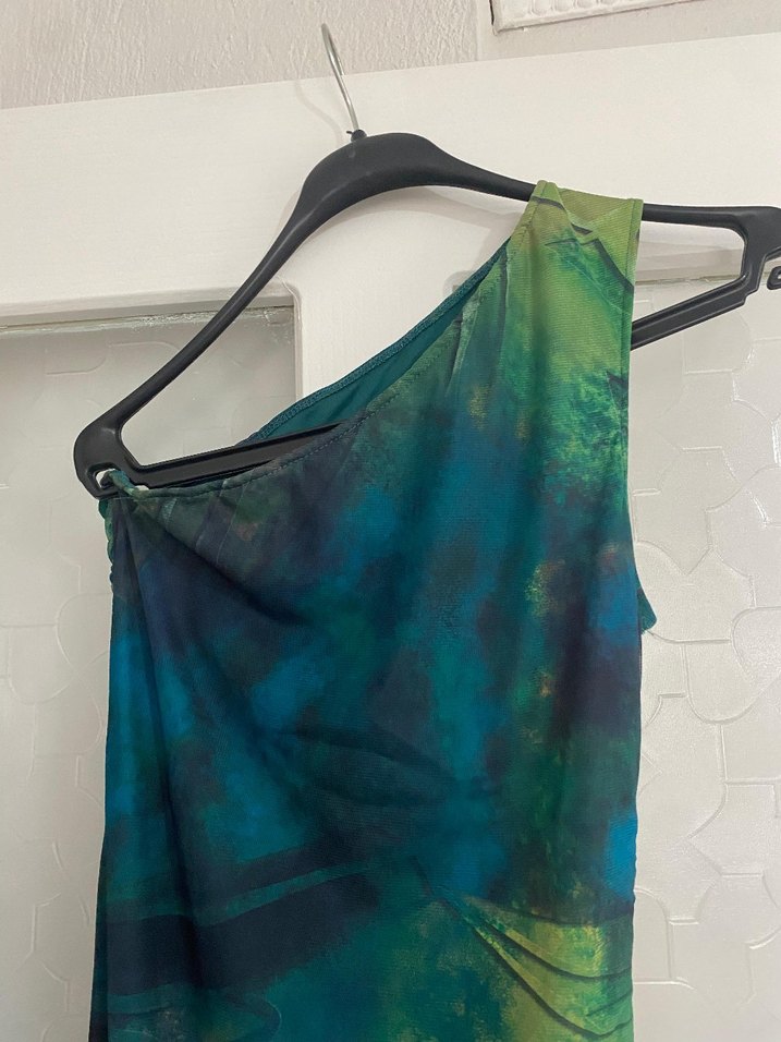 dar kesim tek omuz elbise - Görsel 2