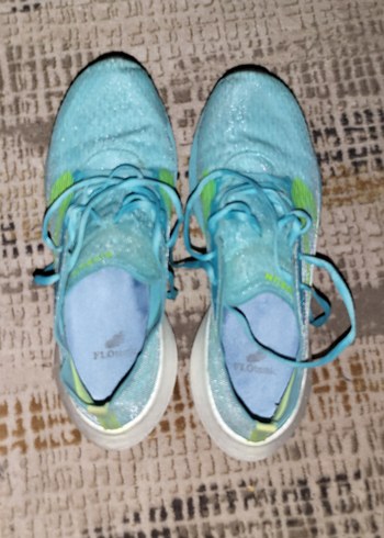 44 Beden decathlon kd900 kiprun spor ayakkabı,çok temiz,dışarıdagiyilmedi