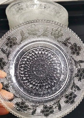 İşlemeli Parlak Beyaz Tabak - Görsel 5