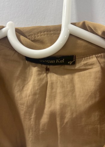 Kadın Bej Uzun Düğmeli Trençkot - Görsel 3