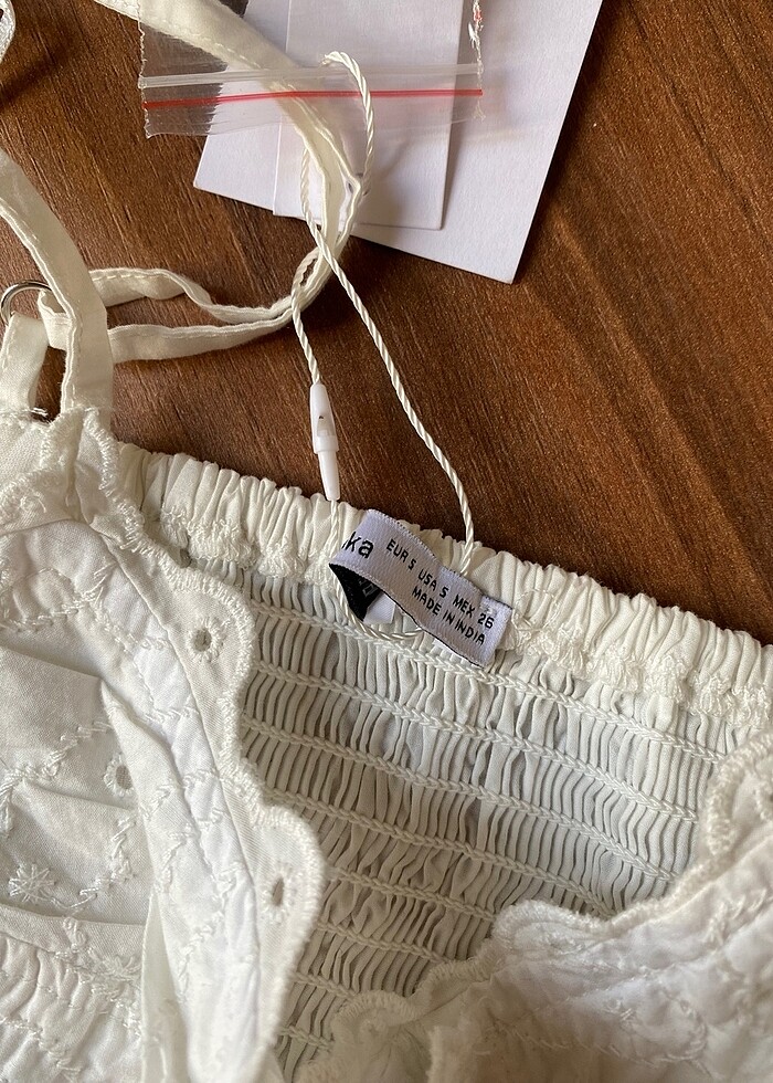 Bershka beyaz askılı crop s yeni - Görsel 4